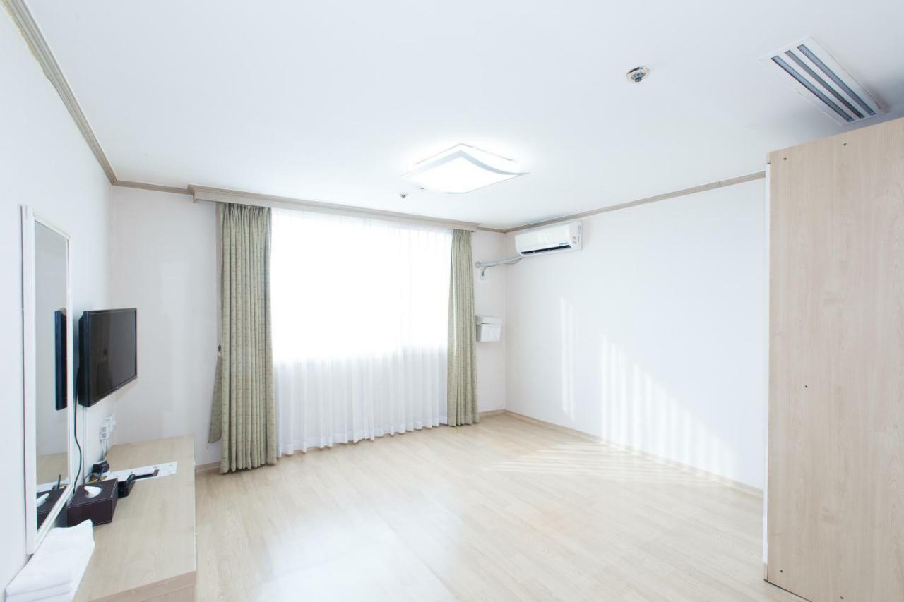 Glory Condo Dogo Asan Exterior photo